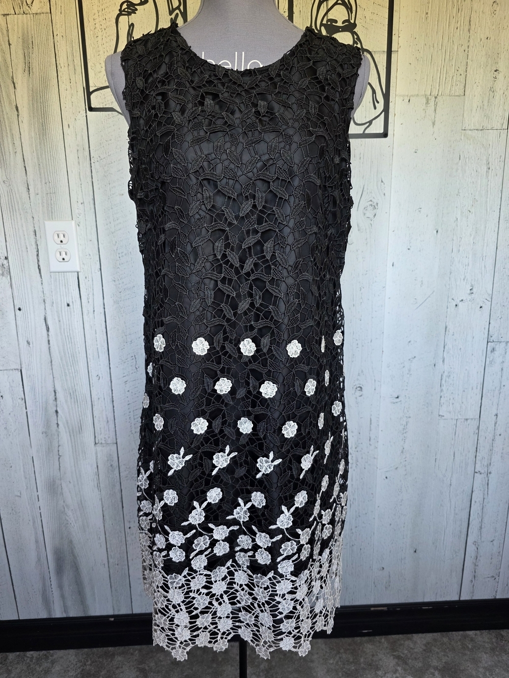 Karl Lagerfeld Paris Black & Ivory Embroidered Lace Cocktail Dress Size 10
